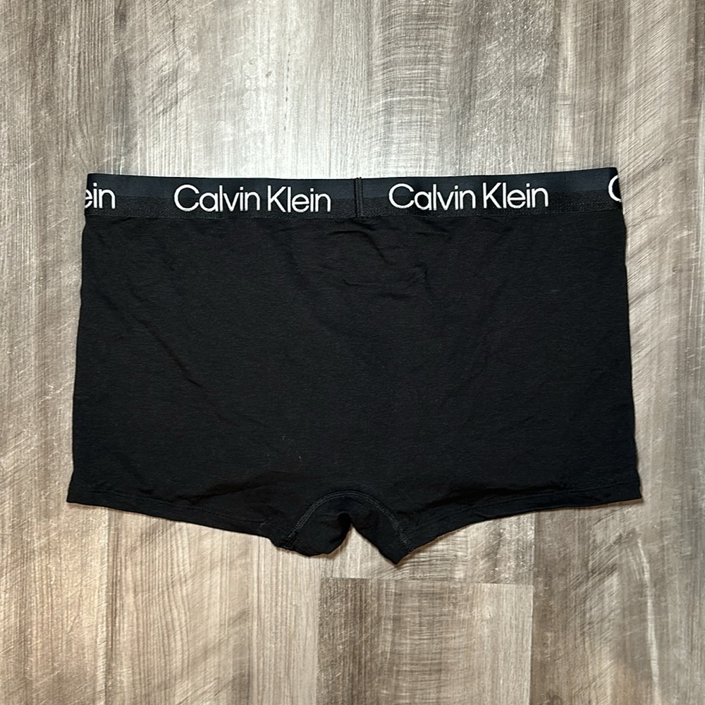 Calvin Klein Modern Structure Trunk - Xl - image 2